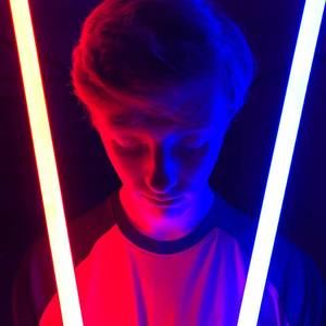 Meet your Posher, Evan